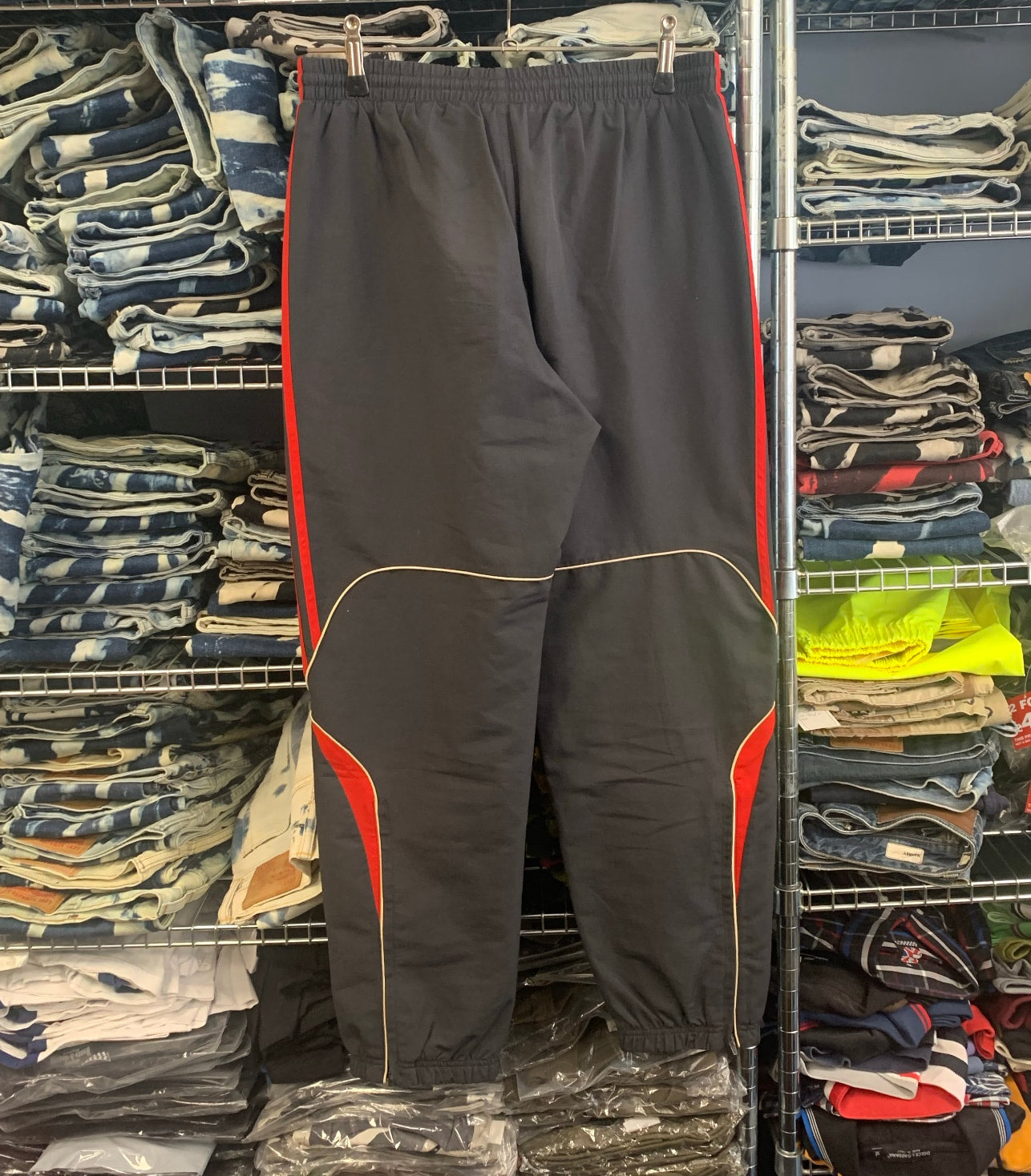 Adidas chino pants uk liverpool best sale